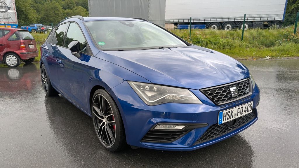 Seat Leon 130.000 km 19.999 &euro; Arnsberg 59823