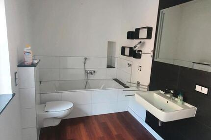 Wohnung Am Ettersberg - 2 Zimmer, 70 m&sup2;, 820&euro; | Angebot:24748918