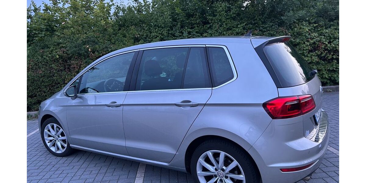VW Golf Sportsvan 97.000 km 11.400 &euro; Bad Abbach 93077