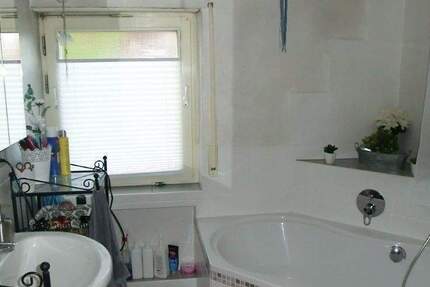 Haus Niederwerrn - 1 Zimmer, 240 m&sup2;, 474.000&euro; | Angebot:24620148