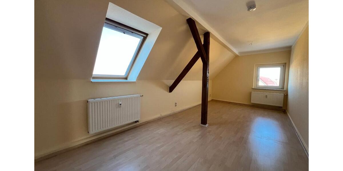 Dachgeschoßwohnung Riesa - 3 Zimmer, 92 m&sup2;, 665&euro; | Angebot:26661289