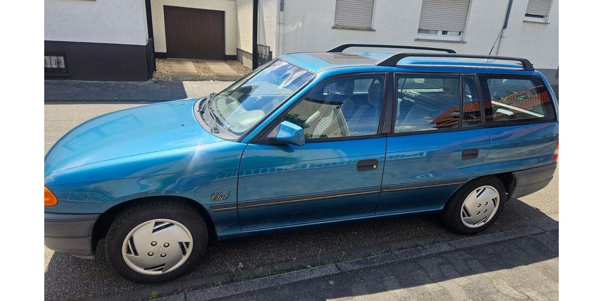 Opel Astra 185.500 km 2.900 &euro; Riedstadt 64560