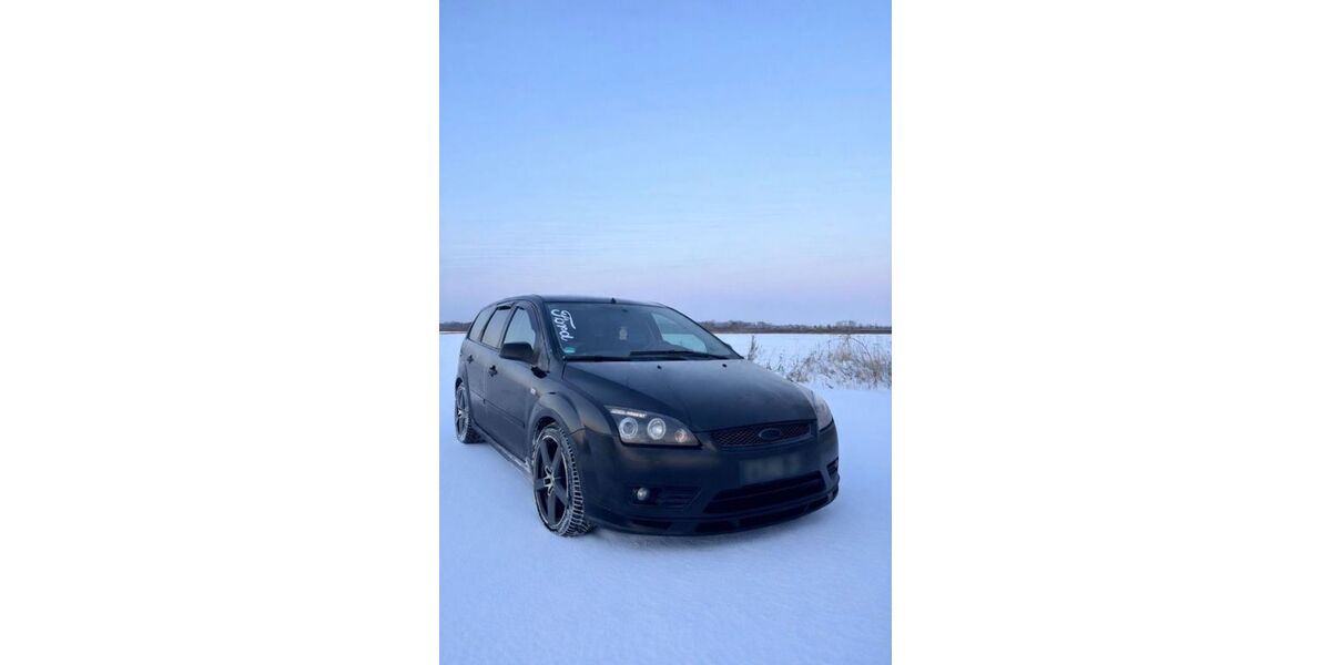 Ford Focus 238.000 km 2.599 &euro; Roskow 14778