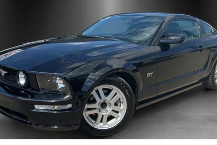 Ford Mustang 44.500 km 18.990 &euro; Hockenheim 68766