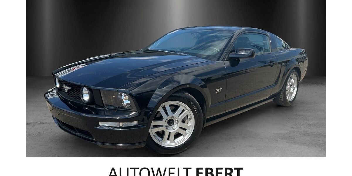 Ford Mustang 44.500 km 18.990 &euro; Hockenheim 68766