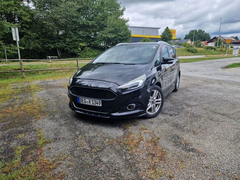 S-Max