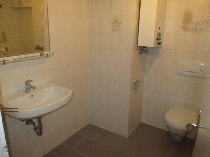 Etagenwohnung Hildesheim Ost - 2 Zimmer, 90 m&sup2;, 870&euro; | Angebot:26909902