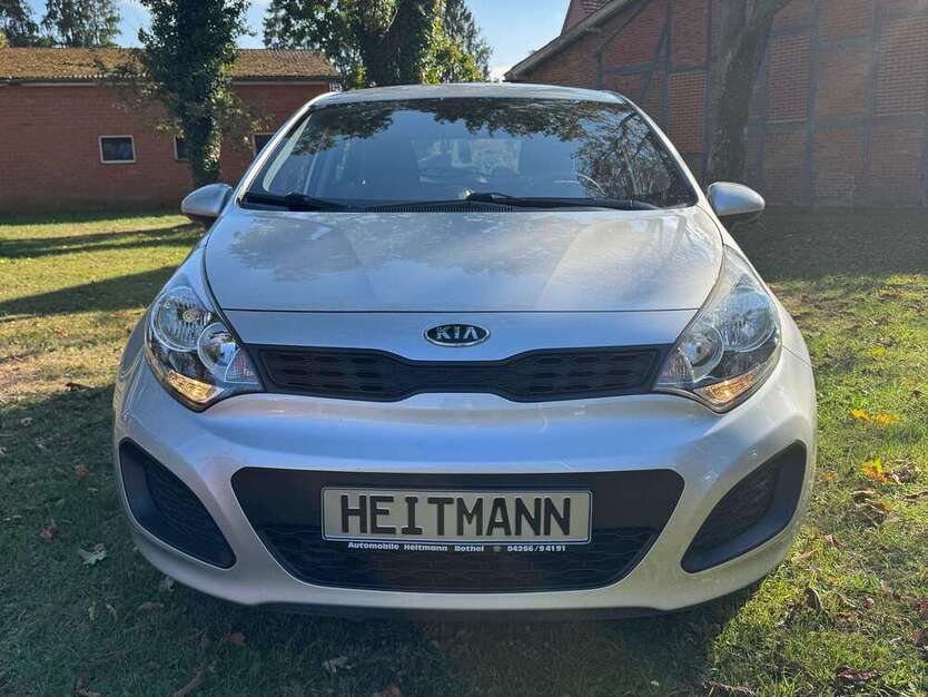Kia Rio 123.012 km 6.500 € Bothel 27386