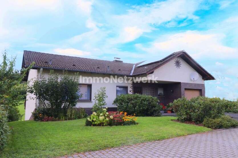 Haus zum Kaufen in Burbach 280.000 € 185 m²