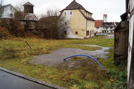 ObjNr:14559 - Großes Baugrundstück mit großem Gewölbekeller ! Zentrale Lage! 1 zimmer