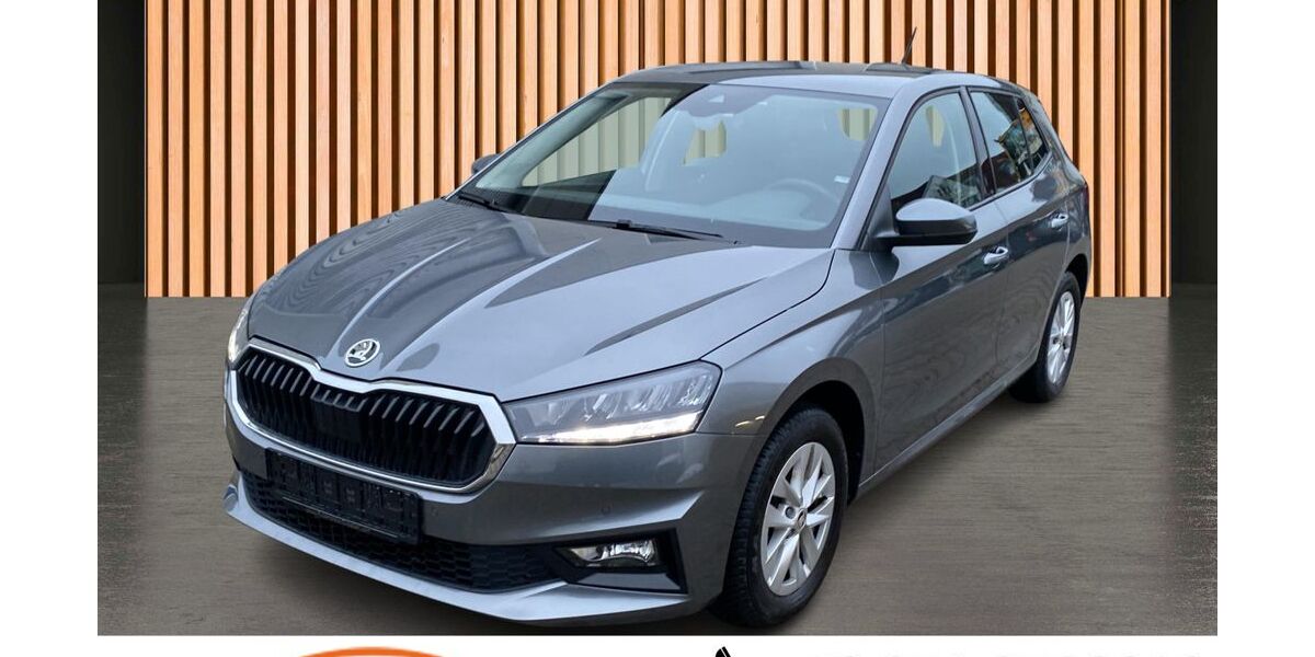 Skoda Fabia 9.465 km 16.980 &euro; Dresden 01328