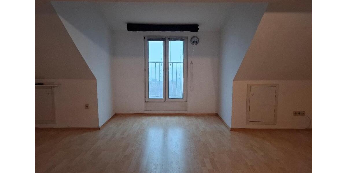 Dachgeschoßwohnung Ruderting - 1 Zimmer, 35 m&sup2;, 485&euro; | Angebot:24831323