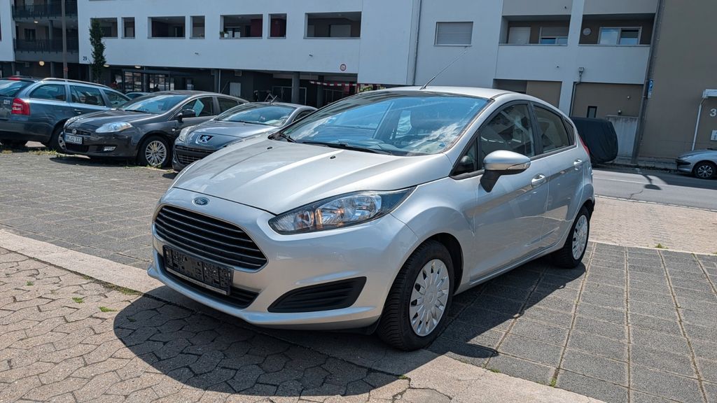 Ford Fiesta 195.000 km 2.700 &euro; Nürnberg 90439