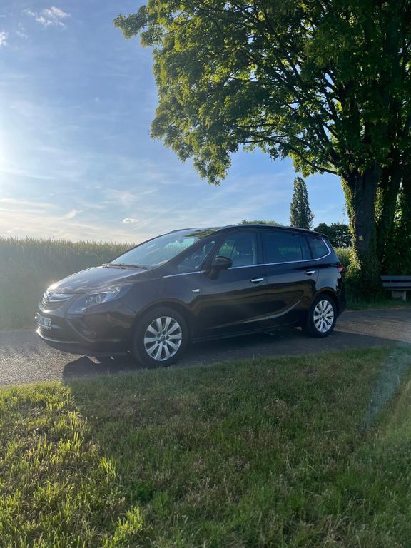 Opel Zafira Tourer 162.277 km 7.900 € Nochern 56357