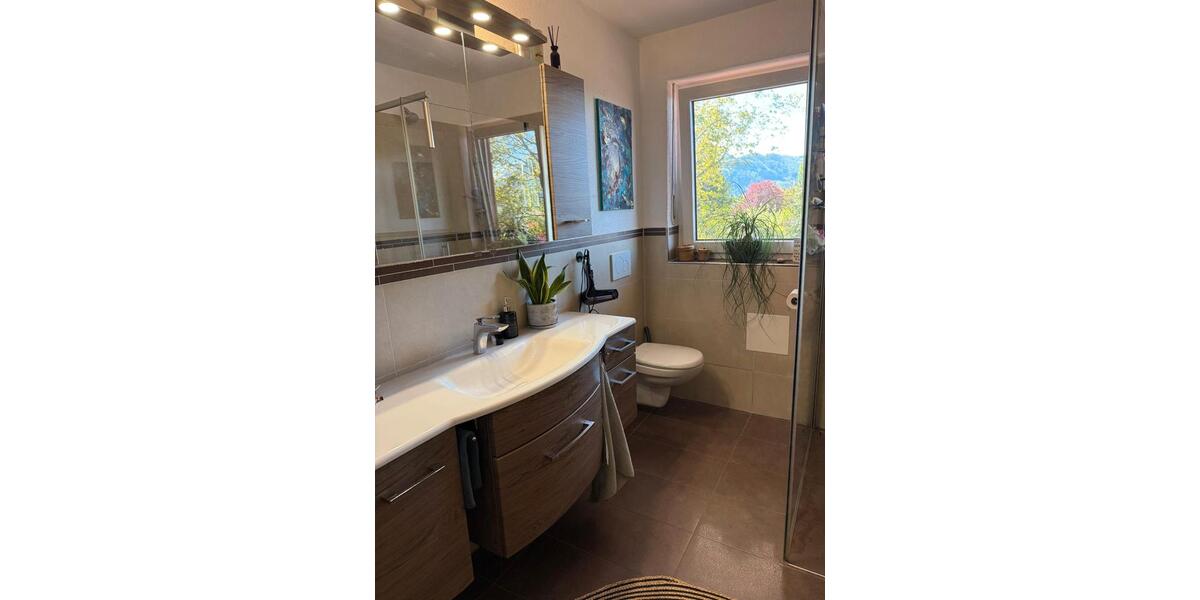 Etagenwohnung Staudach-Egerndach Egerndach - 4 Zimmer, 100 m&sup2;, 1.200&euro; | Angebot:26399578