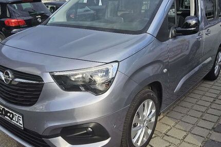 Opel Combo Life 42.070 km 19.999 &euro; Röthenbach a. d. Pegnitz 90552