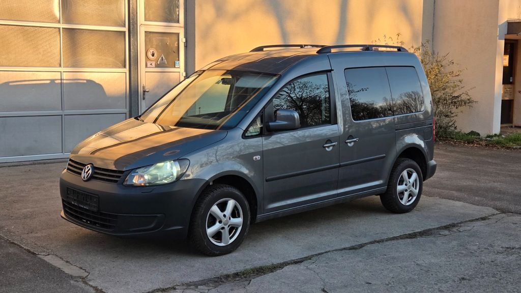 VW Caddy 204.000 km 8.900 &euro; Schorndorf 73614