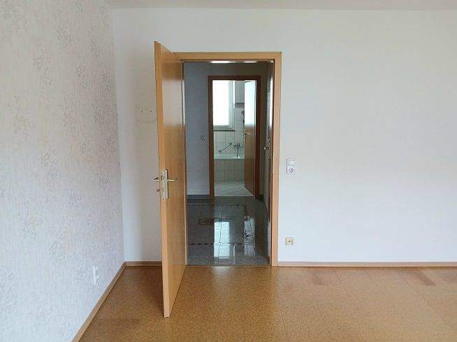 Renovierte, gepflegte, 2-Zi.- Wohnung mit Garage! 2 zimmer