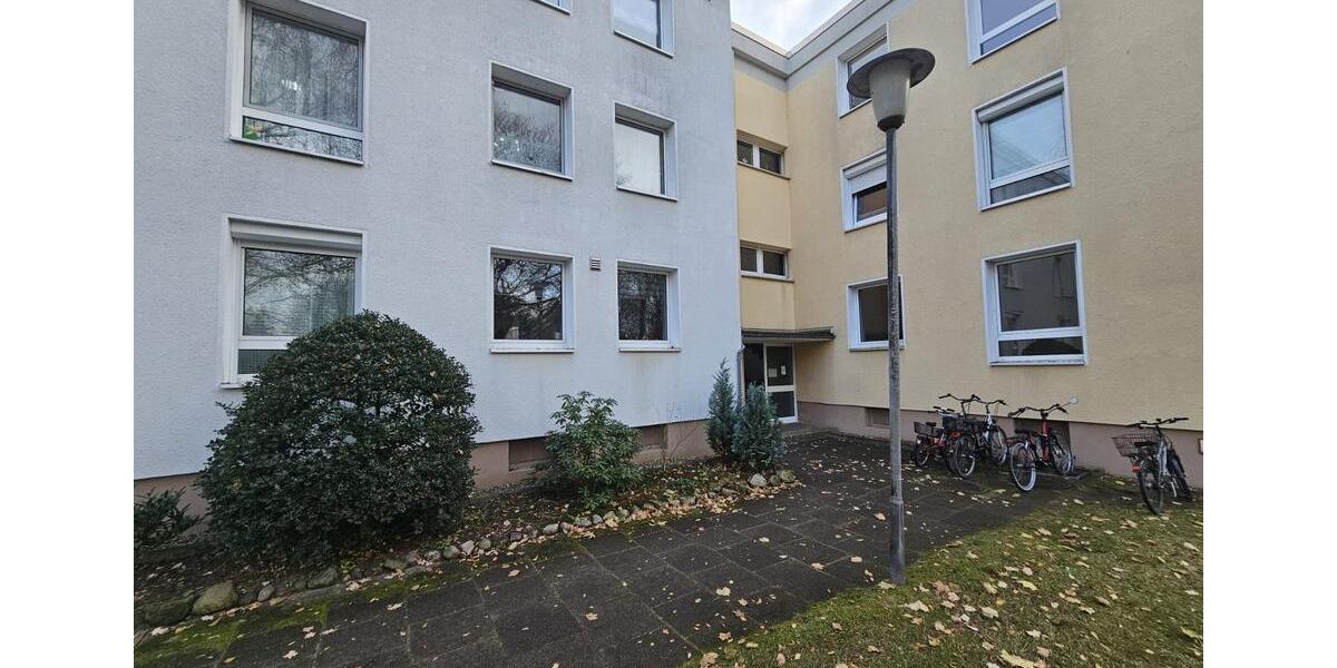 ** Große 4-Zimmer-Eigentumswohnung in Altwarmbüchen ** 4 zimmer