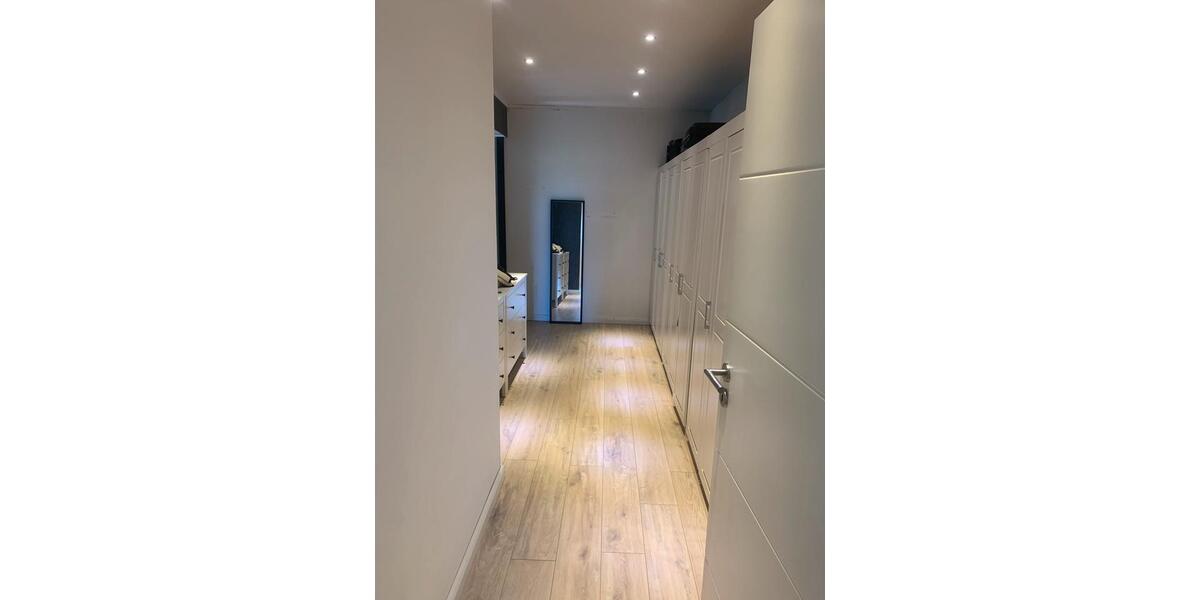 Einfamilienhaus Cadenberge - 7 Zimmer, 255 m&sup2;, 479.000&euro; | Angebot:26762239