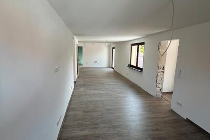 Moderne offene 4 - Zimmerwohnung mit großer Terrasse (Erstbezug) zimmer