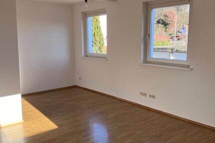 Wohnung Marburg - 4 Zimmer, 80 m&sup2;, 780&euro; | Angebot:25431433