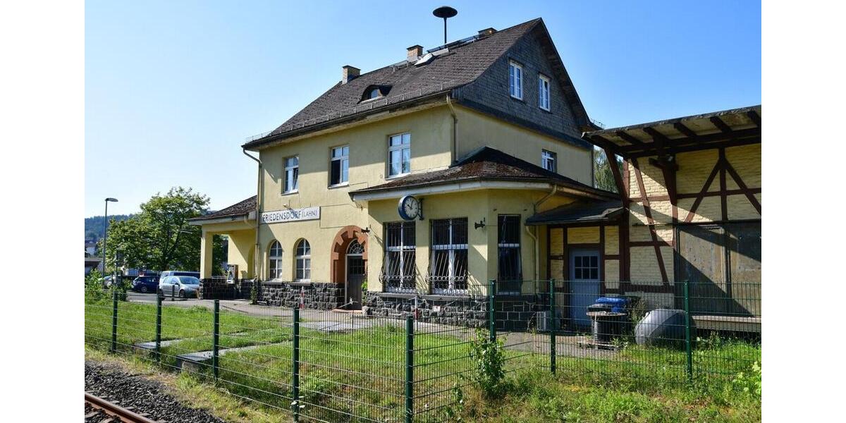 Lagerfläche zu vermieten, zentral und direkt am Bahnhof Friedensdorf, direkt vom Eigentümer! zimmer