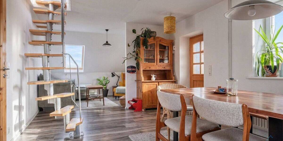 Mehrfamilienhaus, Wohnhaus Flensburg Weiche - 6 Zimmer, 255 m&sup2;, 399.000&euro; | Angebot:26202153