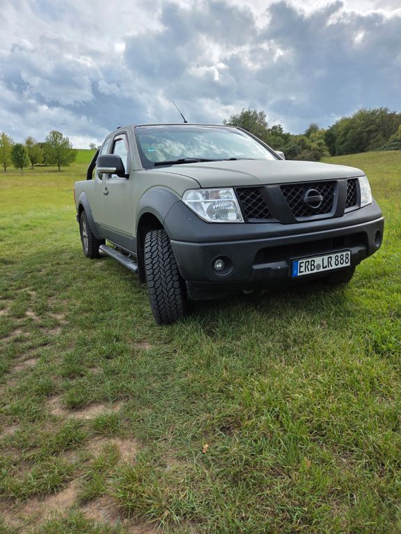 Nissan Navara 354.000 km 7.500 € Lützelbach 64750