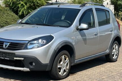 Dacia Sandero 161.000 km 2.999 &euro; Saarbrücken 66127