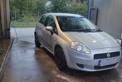 Fiat Punto 175.321 km 1.350 € Wilhelmshaven 26389