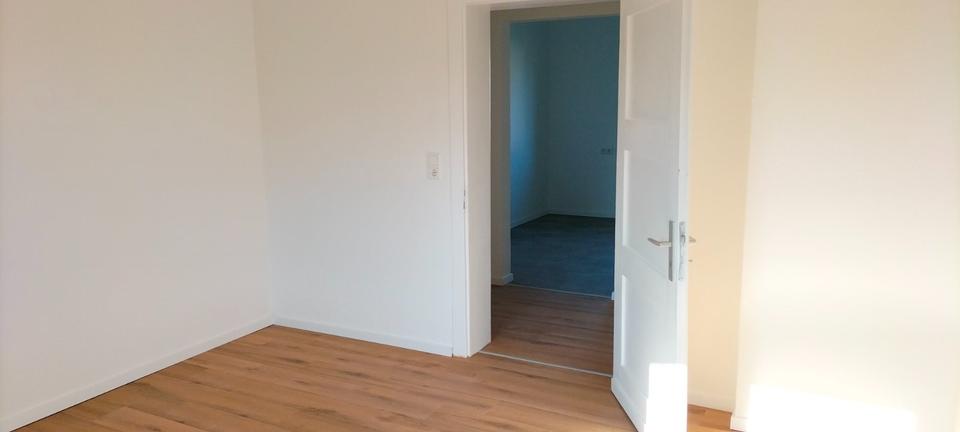 Etagenwohnung Warburg - 3 Zimmer, 74 m&sup2;, 555&euro; | Angebot:25402987