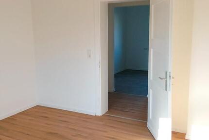 Wohnung Warburg - 3 Zimmer, 74 m&sup2;, 555&euro; | Angebot:25402987