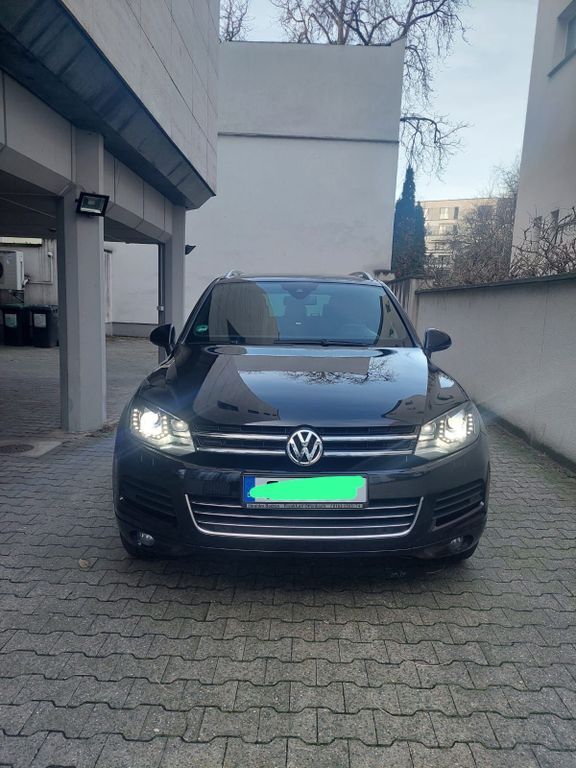 VW Touareg 201.000 km 13.000 € Bonn 53175