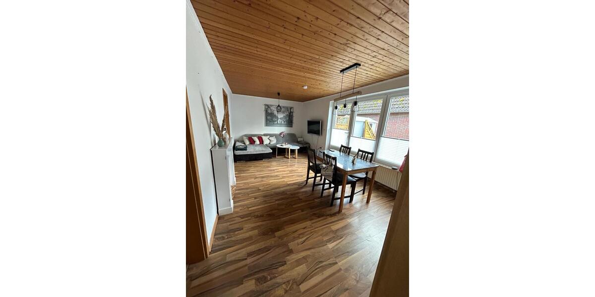 Einfamilienhaus Rastede - 4 Zimmer, 90 m&sup2;, 1.050&euro; | Angebot:25261733