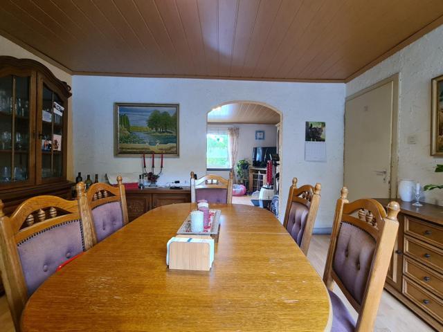 Gepflegtes freistehendes Einfamilienhaus mit großem Grundstück und 3 Garagen - Einfamilienhaus Bexbach | Angebot:26991721