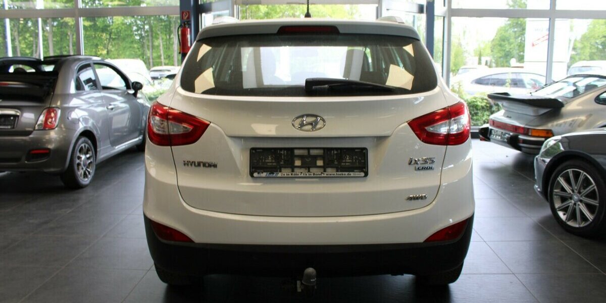 Hyundai ix35 2.0 CRDi 4WD 142.949 km 9.980 &euro; Euskirchen 53881