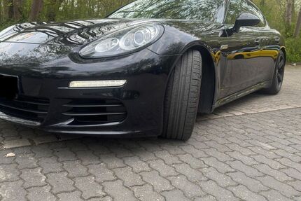 Porsche Panamera 181.200 km 27.000 &euro; Augsburg 86157