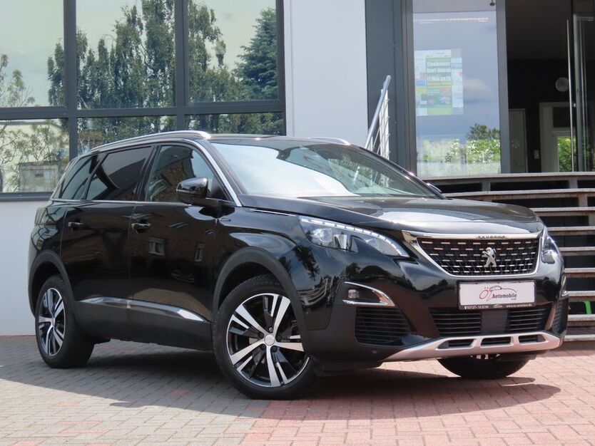 Peugeot 5008 110.000 km 22.900 € Neuss 41469