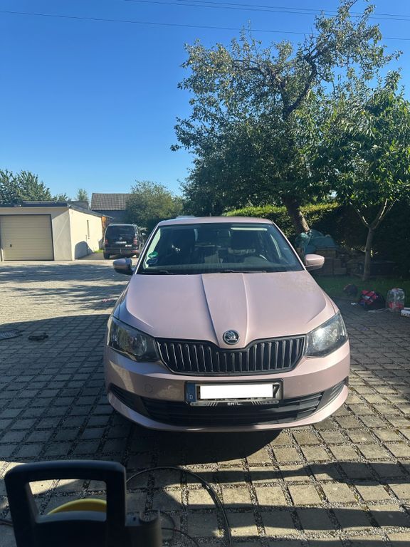 Skoda Fabia 96.000 km 9.200 € Pulsnitz 01896