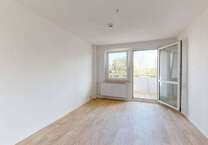 Wohnung zum Mieten in Halle 220 € 26.3 m²