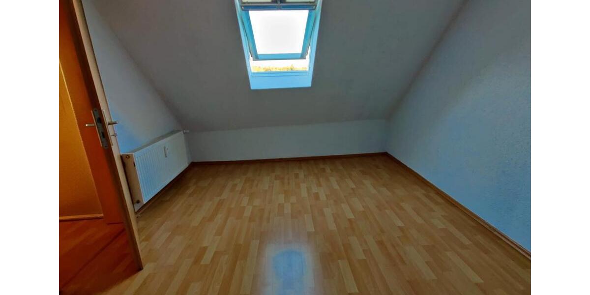 Dachgeschoßwohnung Pfinztal - 2 Zimmer, 34 m&sup2;, 140.000&euro; | Angebot:26023264