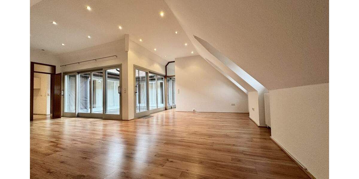 Etagenwohnung Rimbach - 3 Zimmer, 115 m&sup2;, 920&euro; | Angebot:24811007