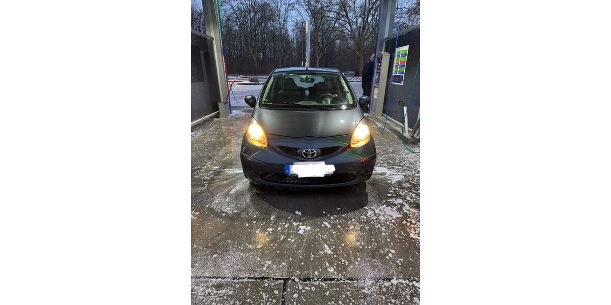 Toyota Aygo (X) 133.100 km 2.450 &euro; Dortmund 44339
