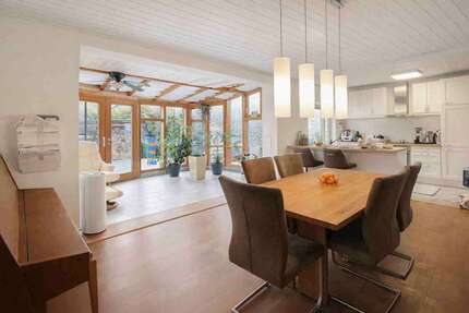 Haus Uhingen - 6.5 Zimmer, 147 m&sup2;, 299.000&euro; | Angebot:26266662