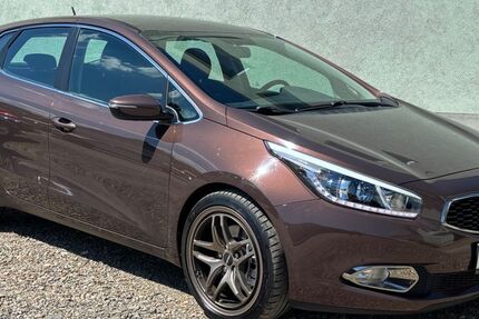 Kia ceed / Ceed 181.639 km 5.900 &euro; Lauter-Bernsbach 08315