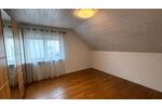 Dachgeschoßwohnung Homburg - 5 Zimmer, 112 m&sup2;, 800&euro; | Angebot:26426547