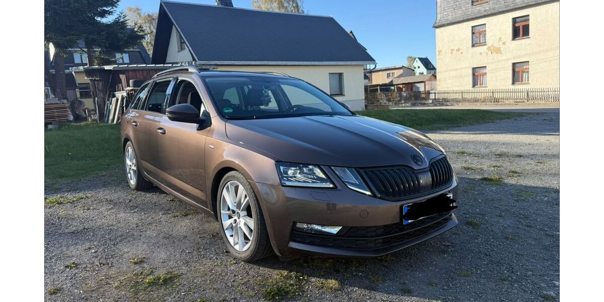 Skoda Octavia 130.578 km 15.599 &euro; Crottendorf 09474