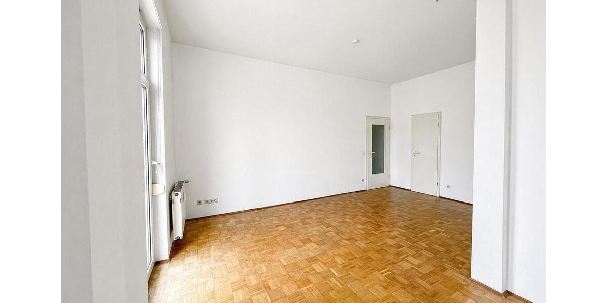 Etagenwohnung Gotha - 3 Zimmer, 74 m&sup2;, 460&euro; | Angebot:26337144