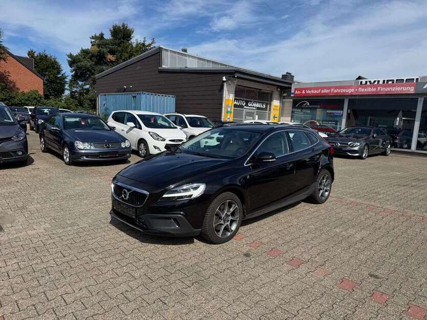 V40 Cross Country